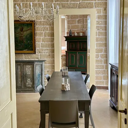 Domus Balla Apartment *